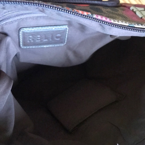 Fun flowered crossbody bag - Picture 2 of 8